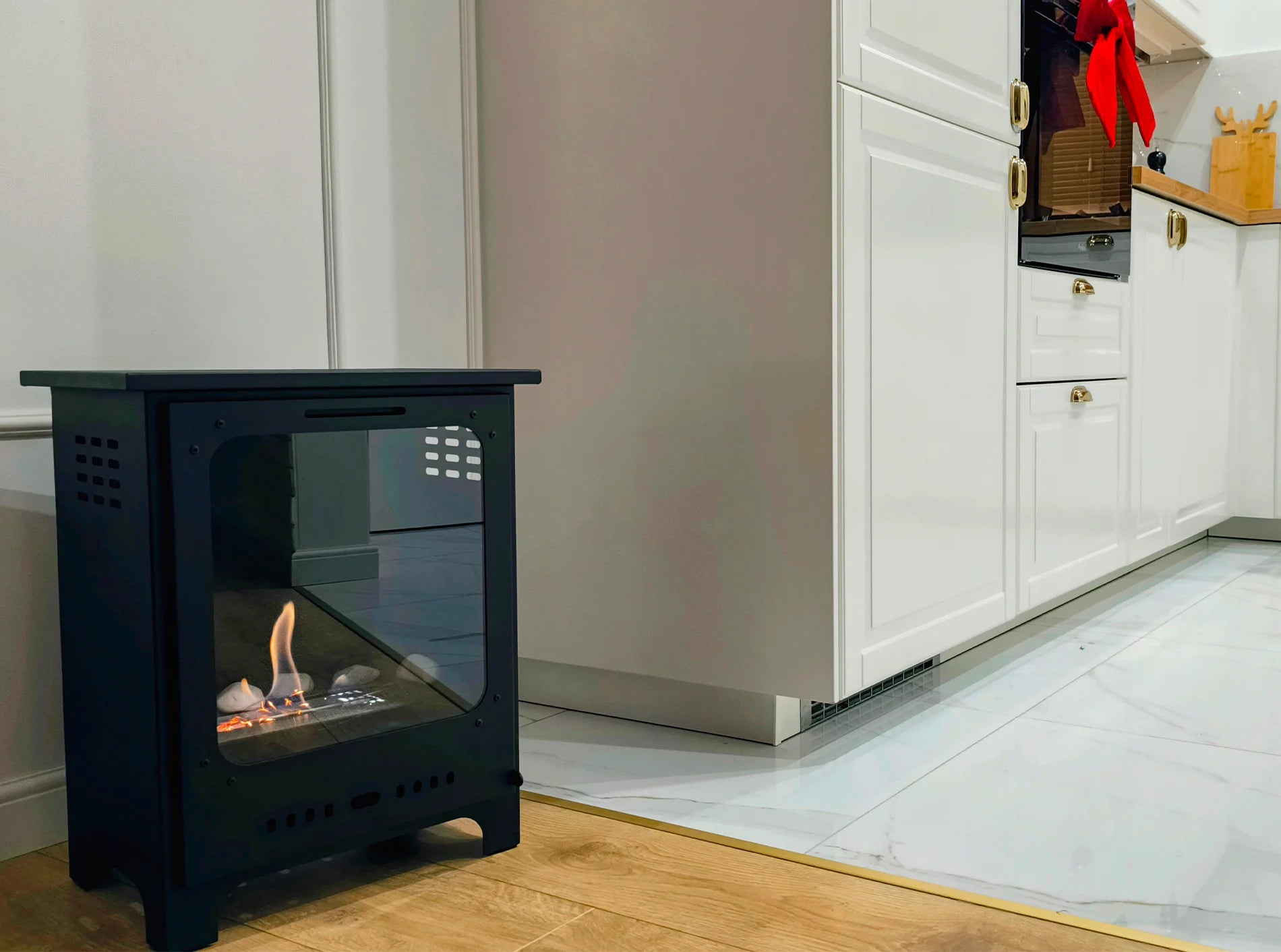 Biokominek wolnostojący Koza Mini czarny mat z szybą