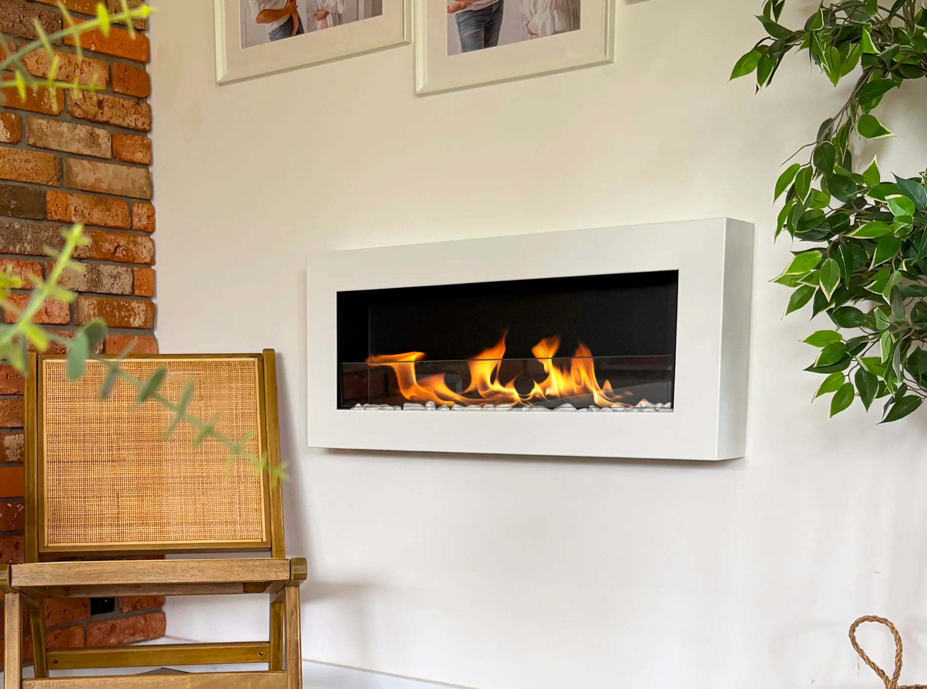 Biokominek wiszący z szybą 900×400 BOX biały strukturalny mat